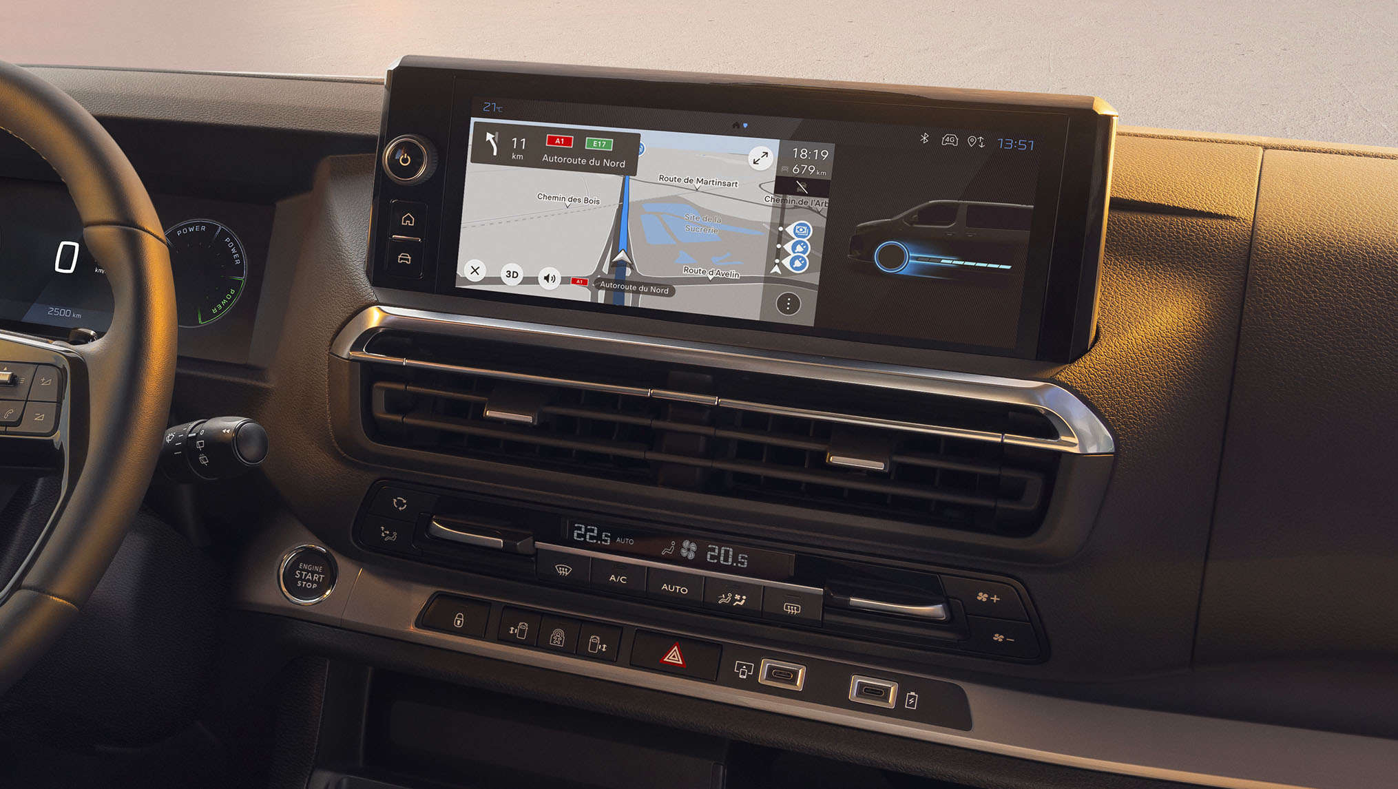 Інформаційно-розважальна система у салоні Peugeot Traveller